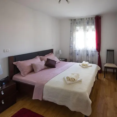 Apartment Lidija