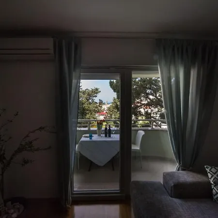 Lidija Apartment *