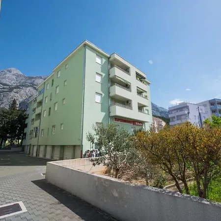 Apartment Lidija *